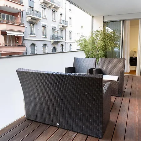 Luxueux De 6 Pieces En Centre Apartment *