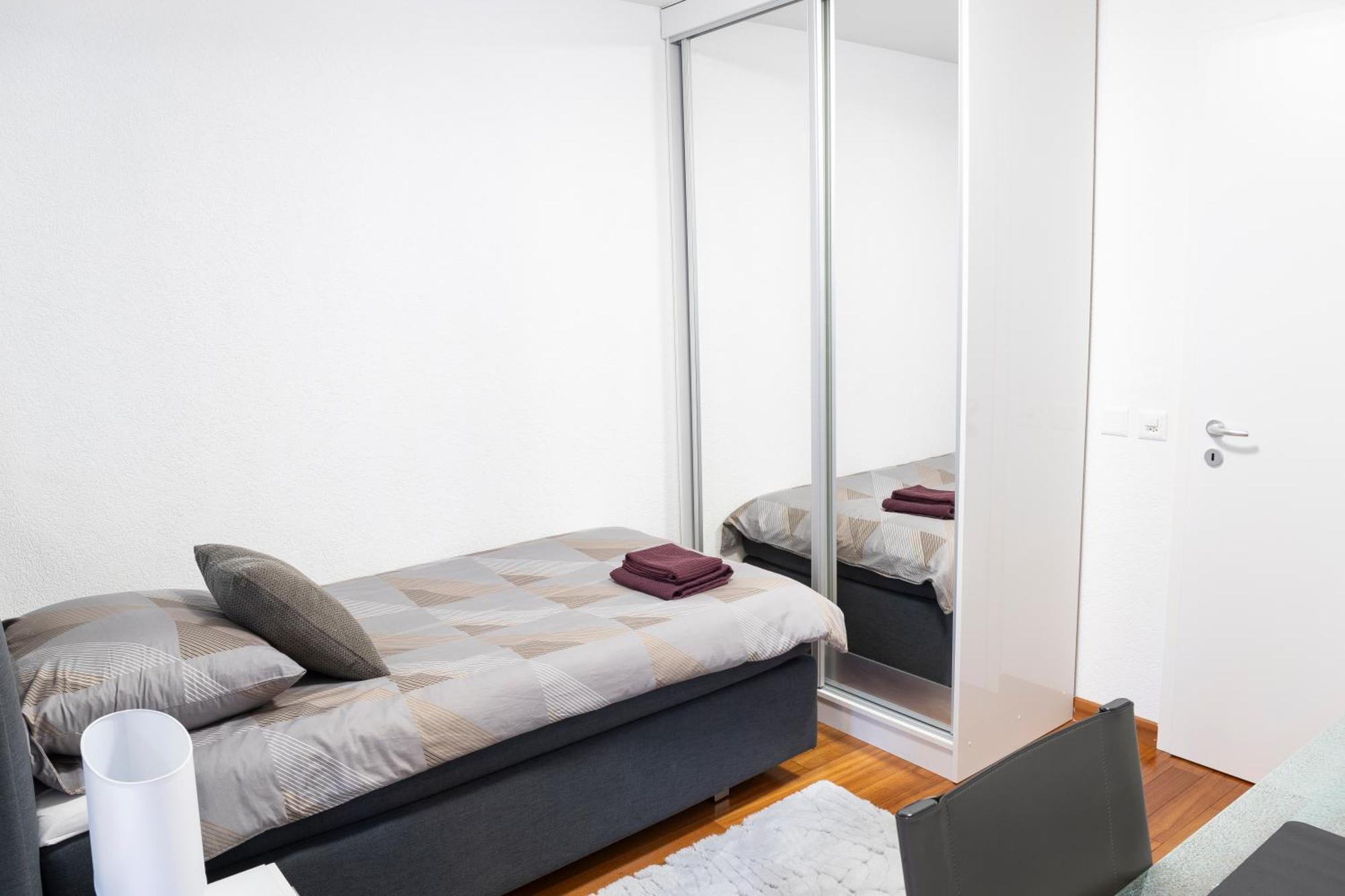 Luxueux De 6 Pièces En Centre * Genève