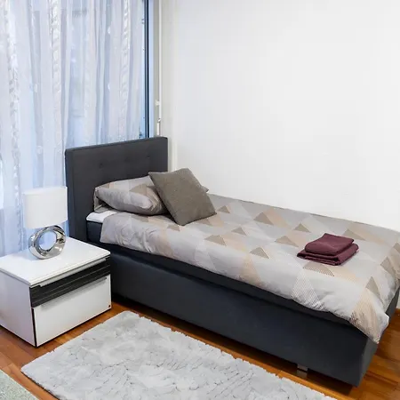 Luxueux De 6 Pieces En Centre Apartamento *