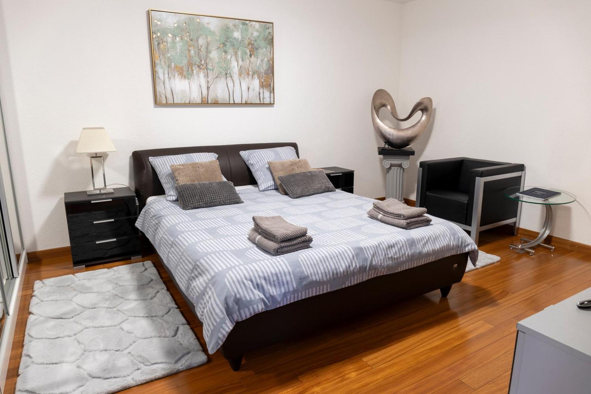 Luxueux De 6 Pieces En Centre Apartamento *