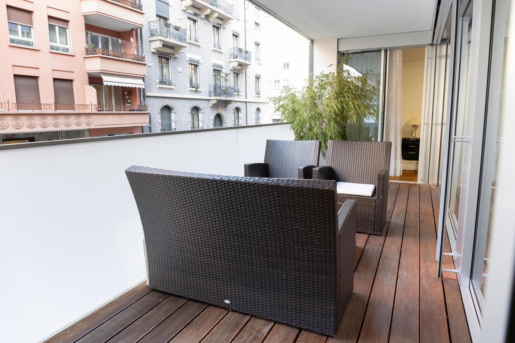 Luxueux De 6 Pieces En Centre Apartamento *