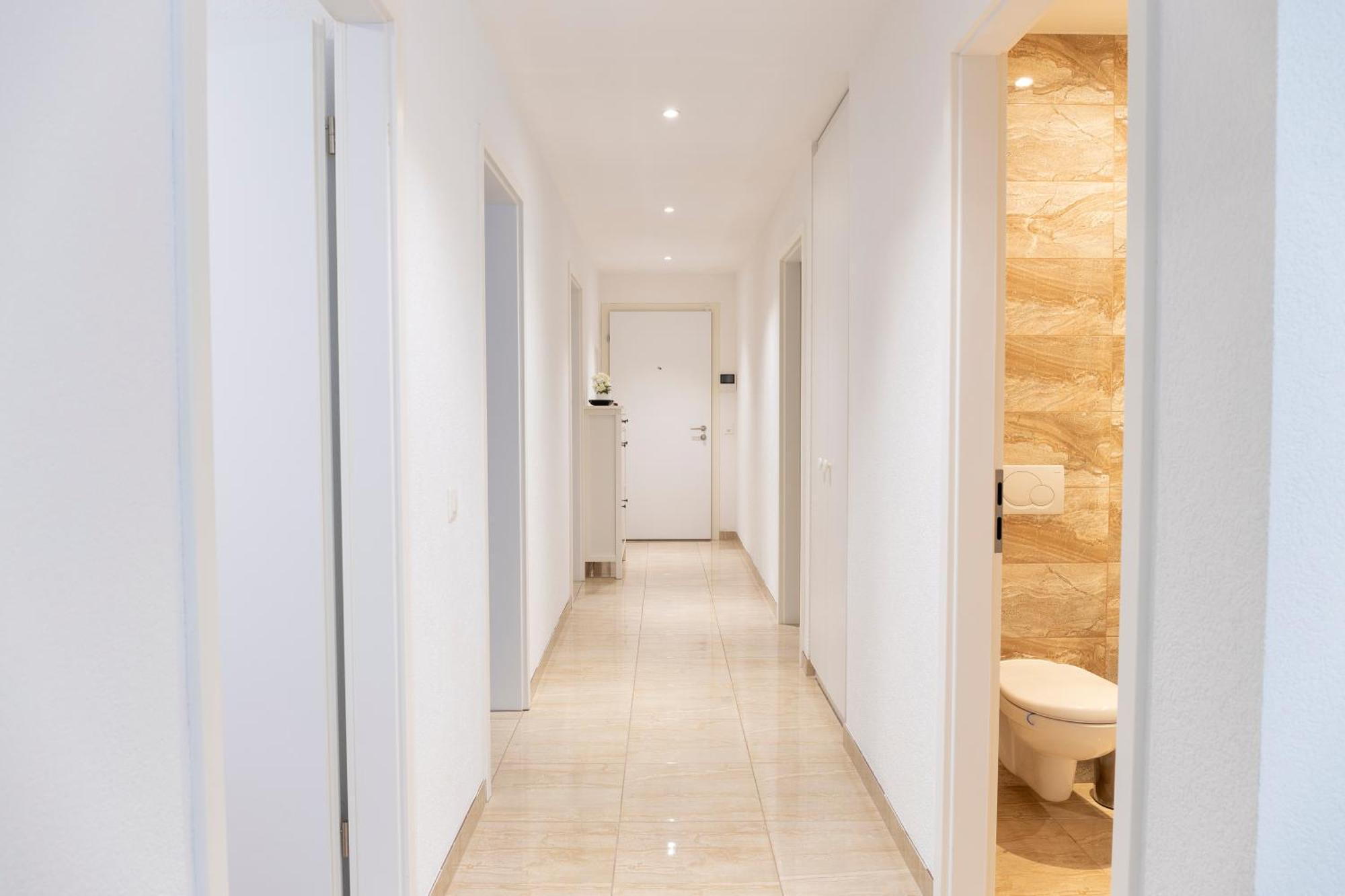 Luxueux De 6 Pieces En Centre Apartamento